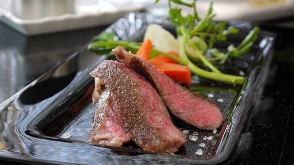 【接待・記念日向け】隠れ家的ワインレストランで、厳選素材を使ったスペシャルメニュー全8品とグラスワイン4~5杯のマリアージュを愉しむ!