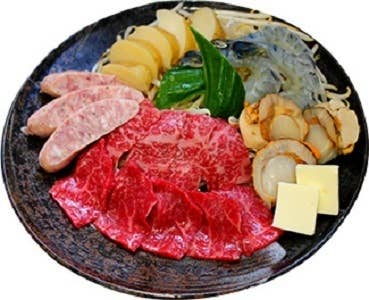 とりあえず、10%引きで定番の和牛・海鮮入り鉄板BBQを楽しんで、後はフリーがいいねプラン
