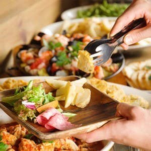 安心!広々空間が15名様から貸切OK!【貸切パーティプラン】2時間飲み放題・料理10品 4000円~