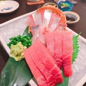 【荻の膳】宮崎名物!豪快な鶏炭火焼きやお刺身盛り合わせなど、店主のおまかせグレードアップコース