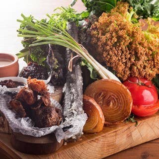 【9月末まで!】麻布十番店限定!!2名様~ご利用可能!名物!鉄板焼きバーニャカウダコース】5980 ⇒ 4,980円 2時間飲み放題付き