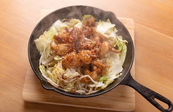 ≪期間限定≫名物”もつ焼き”&”1H飲み放題付き”コース2000円(税込)