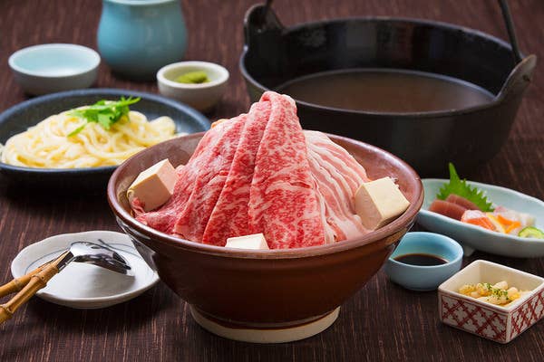 4,500円「黒毛和牛」肉ちゃんこ鍋コース+飲み放題1,500円