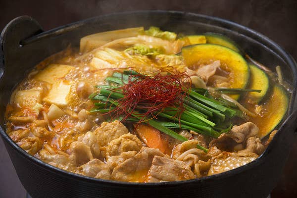 赤辛ちゃんこ鍋コース+飲み放題1,500円