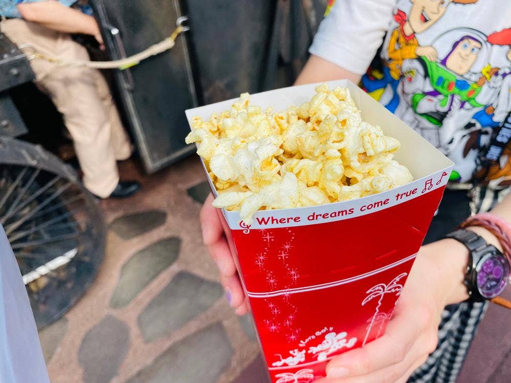 ディズニーランド ポップコーン取り扱いワゴン トレーディング