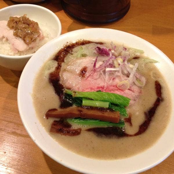 極鶏ラーメン 専用 Amazon.co.jp: 極鶏 鶏だくラーメン (超濃厚肉濁鶏白湯スープ