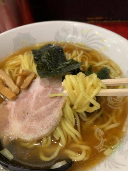 日本人のラーメン離れ 1杯1000円以上が原因？ 	YouTube動画>1本 ->画像>24枚 