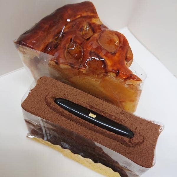 お菓子工房ファブリット ハーレム社長とみんなとケーキ スタッフの誕生日に社 四条大宮