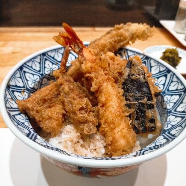 天ぷら丼 メガ盛り大名天丼】大迫力！美味い！秋葉原UDX「天ぷら ひさご