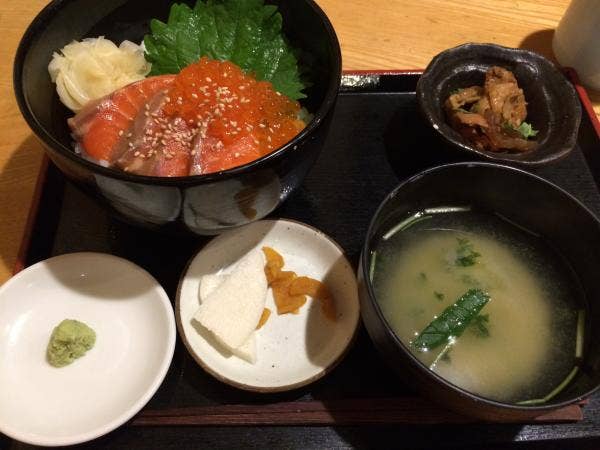 魚まみれ 眞吉 神宮前 本館場末店(【旧店名】上総屋眞吉) (北参道 